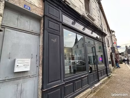 local commercial centre onzain