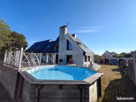 combrit – maison familiale de charme avec piscine et grands volumes