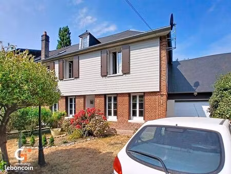 maison 7 pièces 151 m²