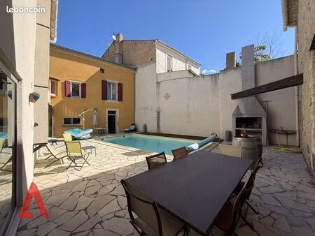 maison 6 pièces 181 m²