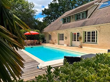 propriété 8 pièces 184 m²
