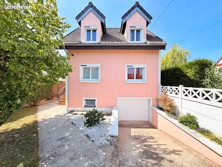 maison 7 pièces 140 m²