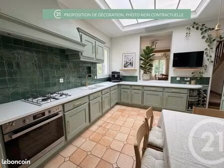 maison 4 pièces 156 m²
