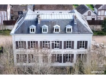 château 14 pièces 583 m²
