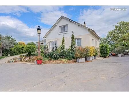 maison 8 pièces 187 m²