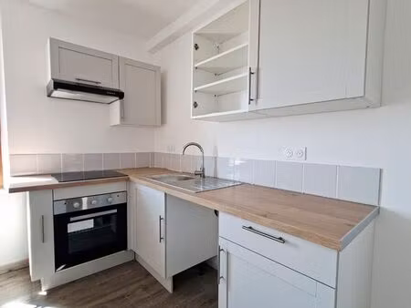 t3 refait à neuf de 65 m² – 2 chambres – disponible immédiatement – pradelles (43420)