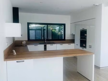 frais de notaire réduits a 3%- maison 4 chambres 35530 la mézière