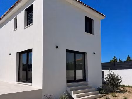 villa 4 pièces 85 m²