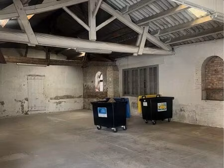 montauban centre hangar 125m2