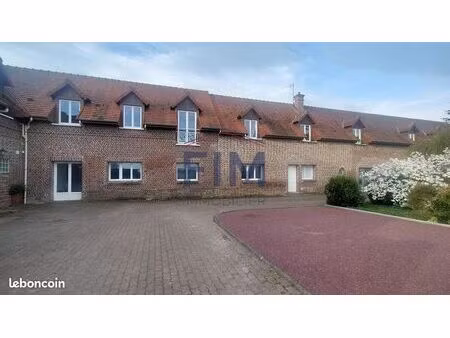 immeuble 153 m² saint-pierre-en-val