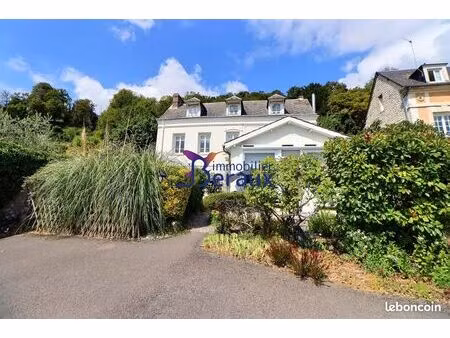 propriété 8 pièces 158 m²