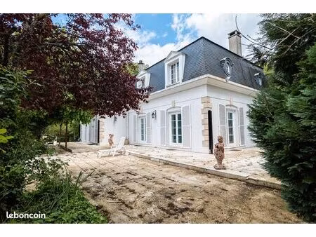 propriété 12 pièces 260 m²
