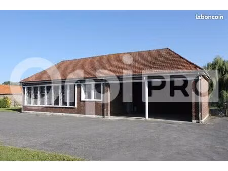 bâtiment 82 m²