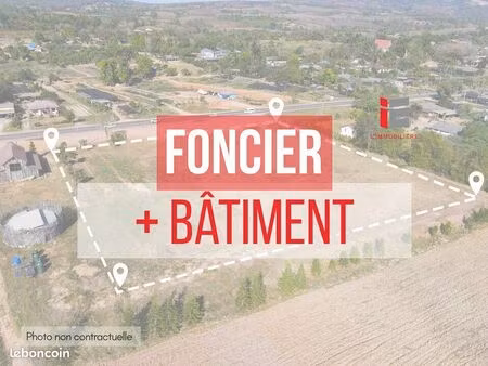 local d'activité 758 m²