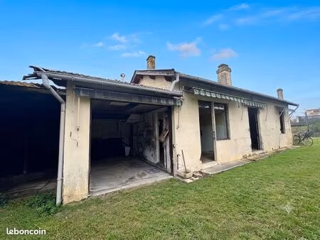 maison pierre à rénover + permis pour extension (94m2) sur parcelle de 370m2