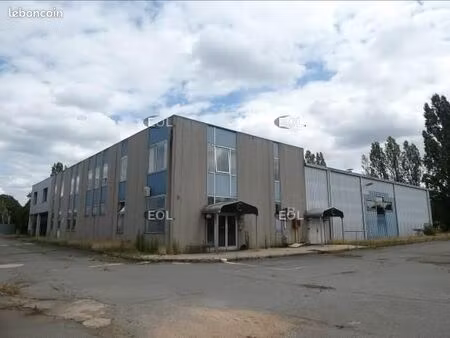 local bureaux 2 000 m²