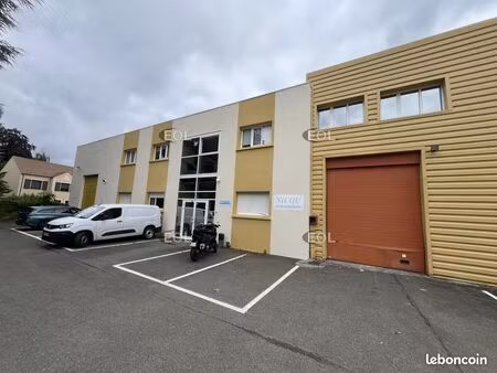 local d'activité 754 m²