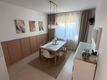 a louer. appartement 90m2 avec garage. roussillon
