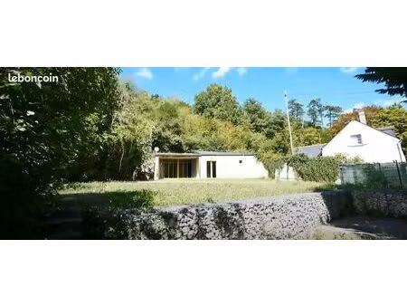 3 maisons semi troglodytes sur le même terrain a 1h tgv de paris et près du cv de tours