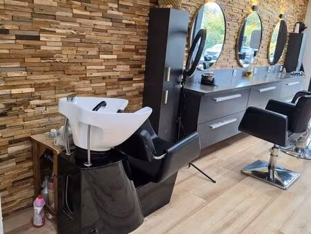 local coiffure 45 m²