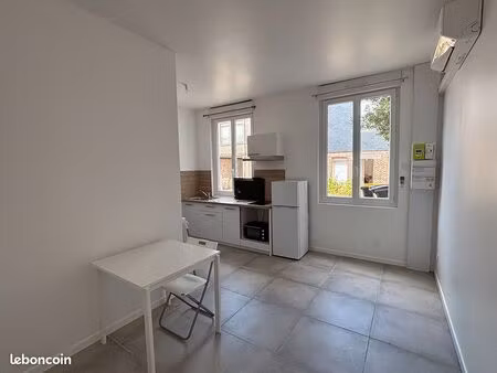 studio 1 pièce 18 m²