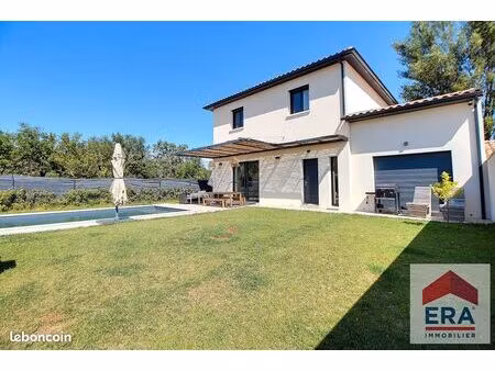 villa 5 pièces 160 m²