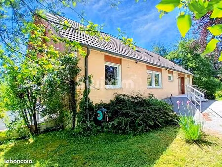maison 11 pièces 277 m²