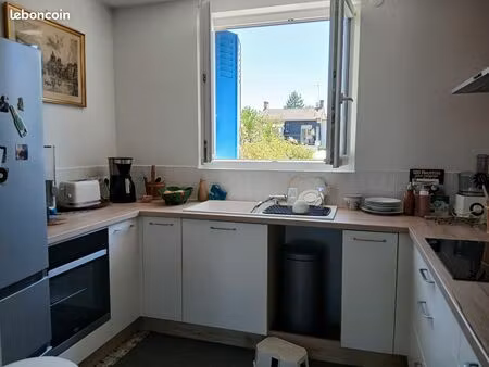 jolie maison avec jardin et garage