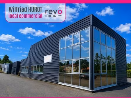 local 360 m² le fuilet