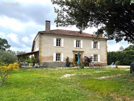 maison 7 pièces 295 m²