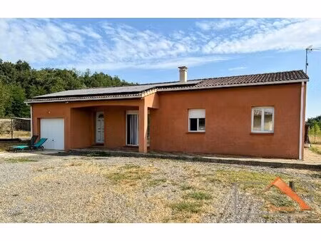 exclusivité maison familiale de plain-pied avec 4 chambres