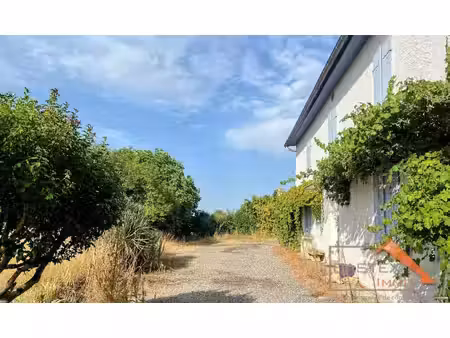 exclusivité – ancienne commingeoise avec jardin clos et arboré