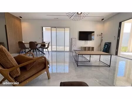 villa contemporaine 4 chambres classe a