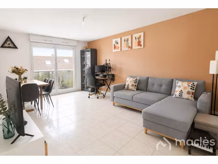 charmant appartement spacieux dans une résidence de 2008 en