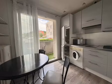 location meublée appartement 2 pièces 31 m² à saint-etienne (42000)  410 €