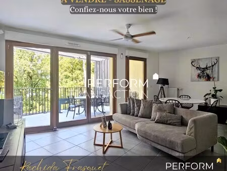 appartement 3 pièces de 66m2 avec une terrasse ombragée