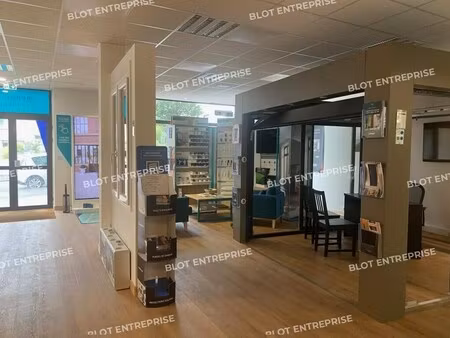 location local d’activités brest 29200 645m²