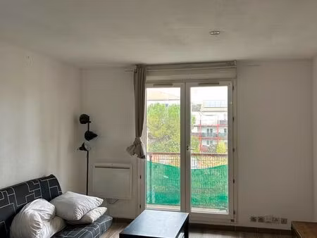 studio a louer avec parking en sous sol