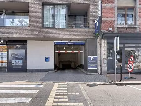 emplacement de parking sécurisé