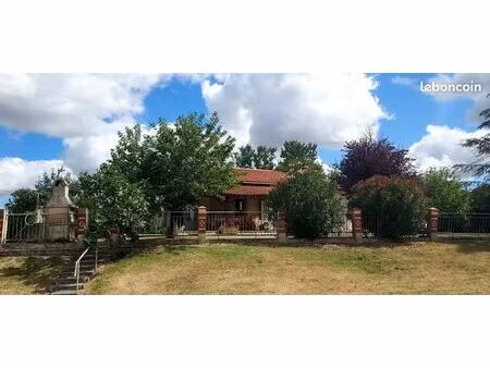 propriété de caractère avec vue exceptionnelle sur les pyrénées – maison de 160 m² sur prè