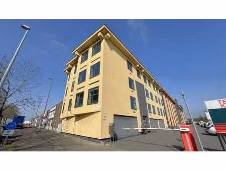 bureaux à louer sur le site noorderlaan business à anvers