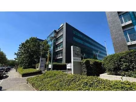 espace de bureau à louer dans le rubens building à berchem