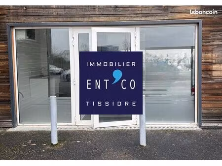 local commercial 85 m² boé