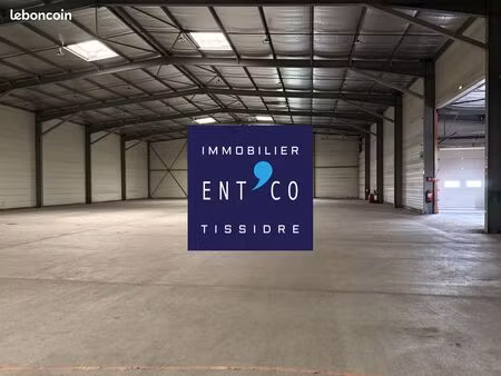 local 1250 m² pont-du-casse