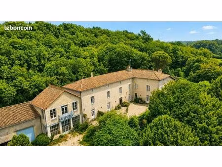 exceptionnel logis xviiiᵉ – 641 m² – piscine – parc 3 5ha