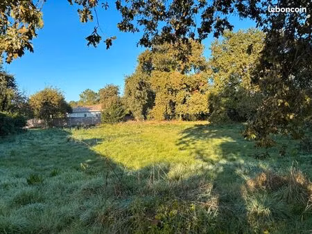 terrain 400 m² lanton