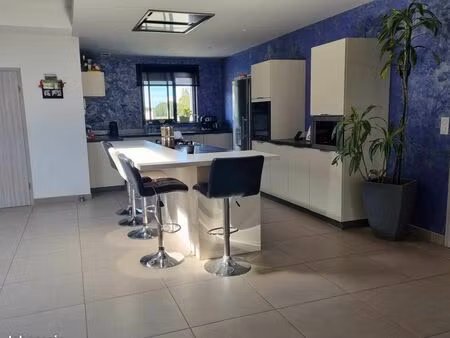 villa d'architecte lusignan