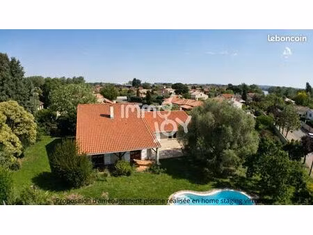 villa 7 pièces 220 m²