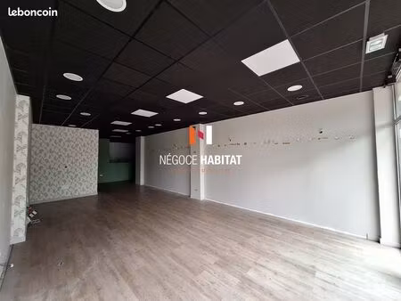 local commercial 100 m² vendargues