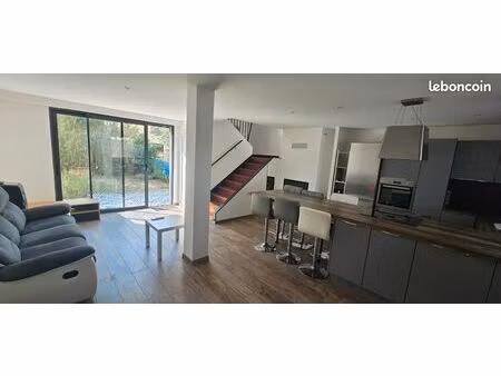 maison 4 chambres entièrement rénovée – quartier calme à deux pas du centre